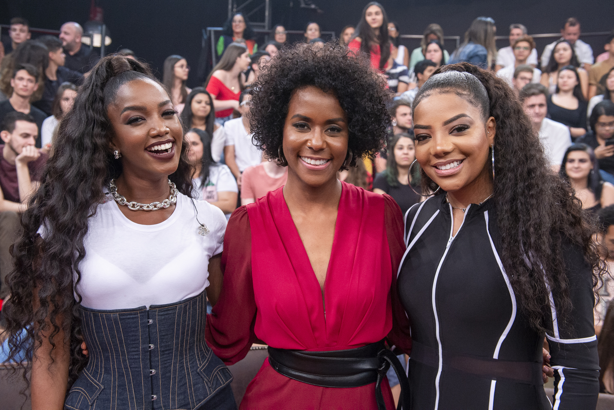 Ludmilla, Iza e Maju Coutinho no Altas Horas (Globo/Fábio Rocha)