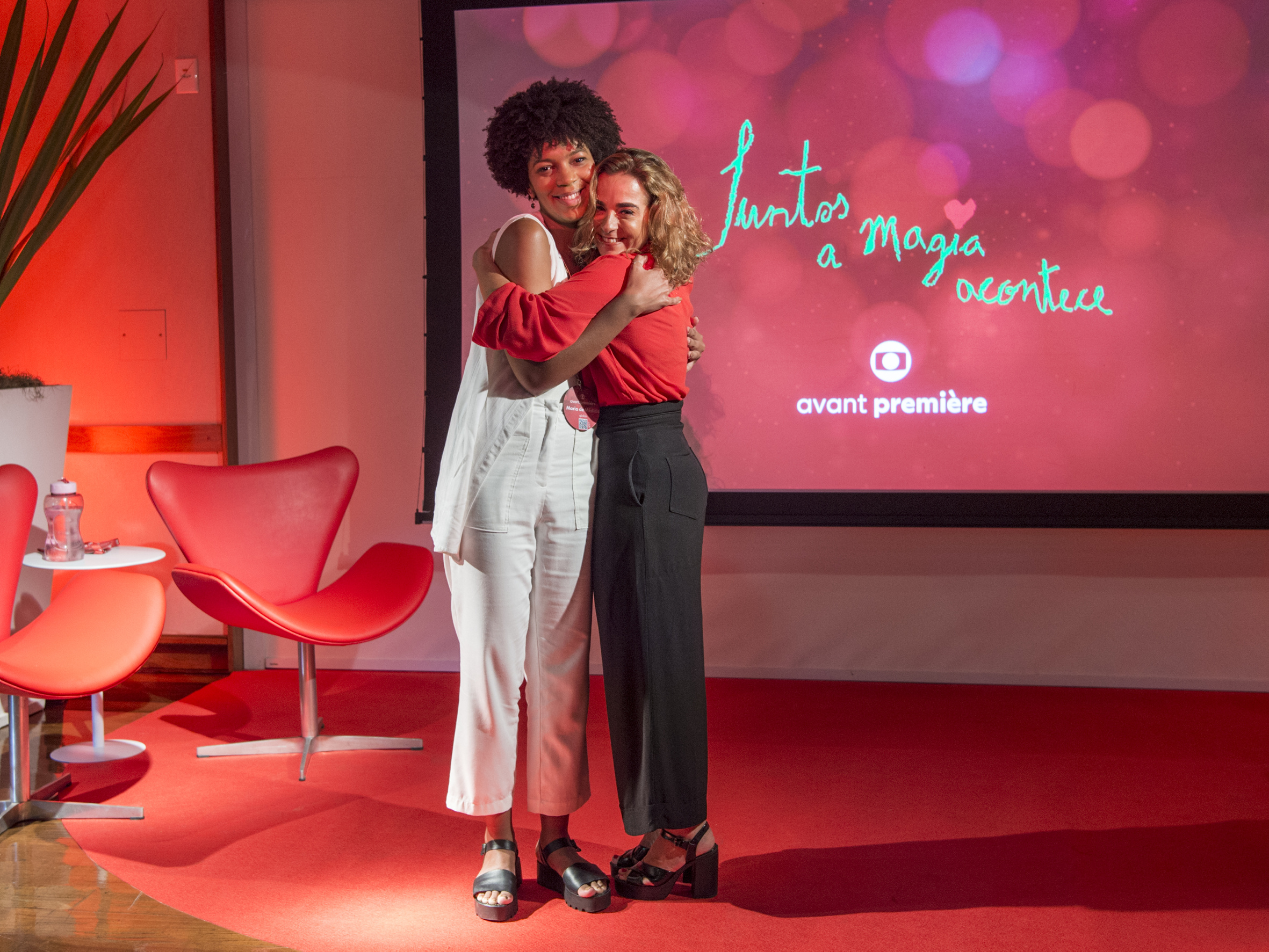 Avant Première de 'Juntos a Magia Acontece' - Maria de Médicis e Cleissa Regina Martins