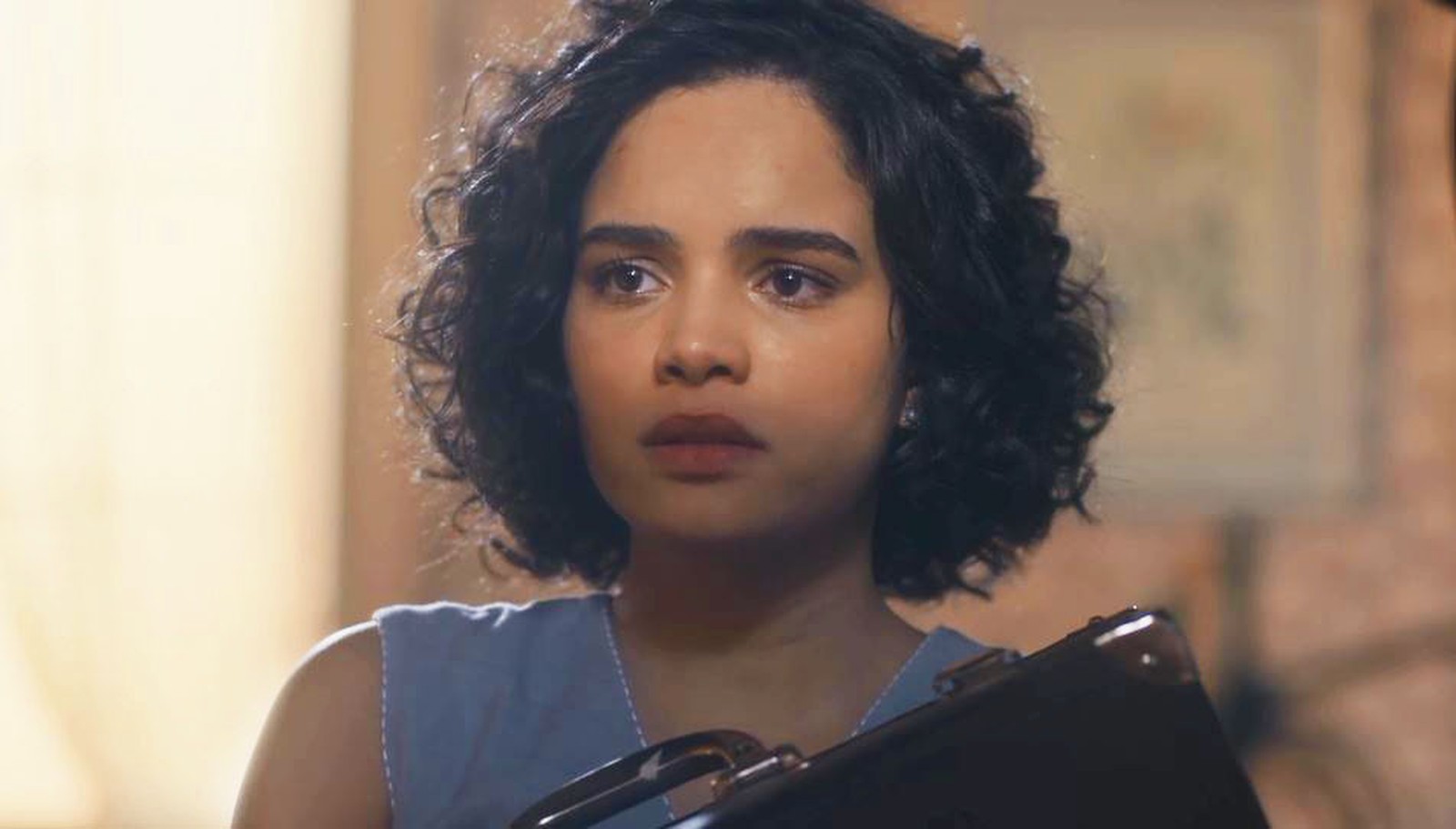 Inês (Carol Macedo) em Éramos Seis_