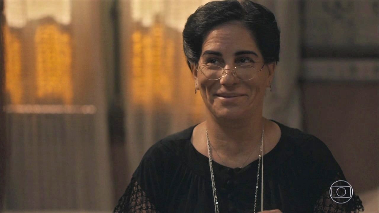 Lola (Gloria Pires) em Éramos Seis