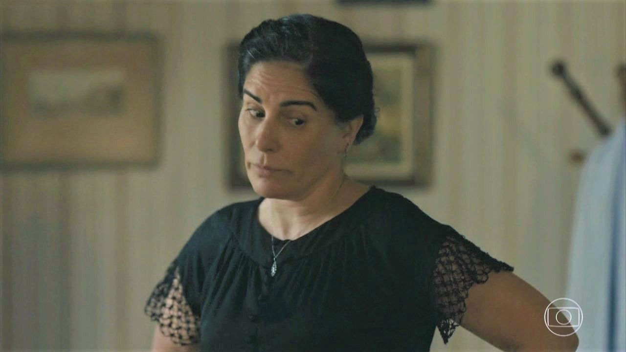 Lola (Gloria Pires) em Éramos Seis