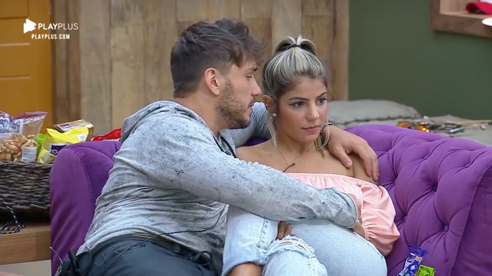 Hariany Almeida e Lucas Viana em A Fazenda 11