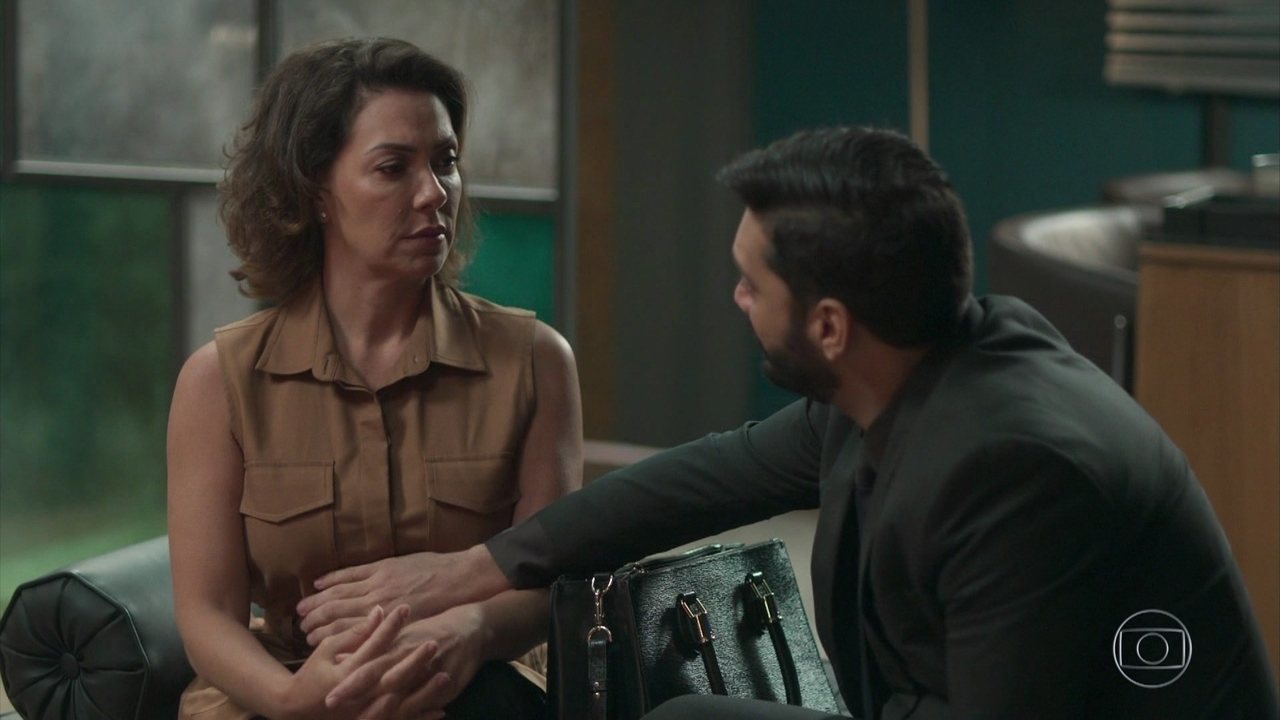 Nana (Fabiula Nascimento) e Diogo (Armando Babaioff) em Bom Sucesso