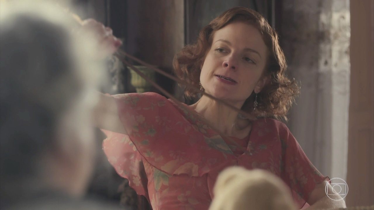 Olga (Maria Eduarda de Carvalho) em Éramos Seis