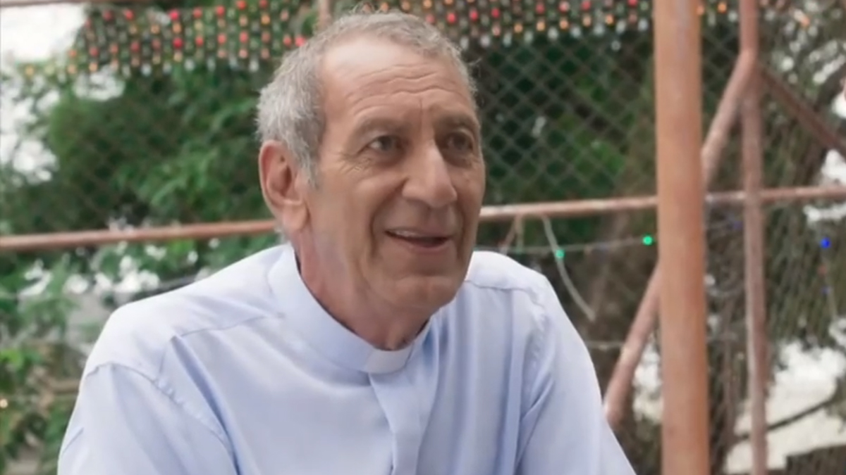 Padre Paulo (Guti Fraga) em Bom Sucesso