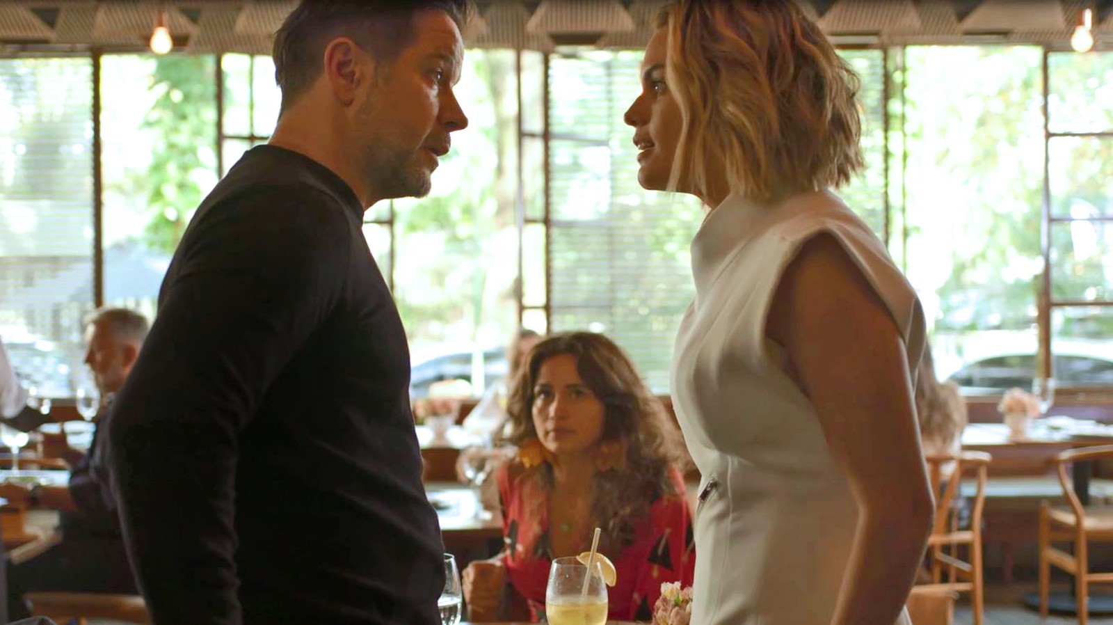 Murilo Benício, Letícia Lima e Nanda Costa em cena de Amor de Mãe (Divulgação / Globo)