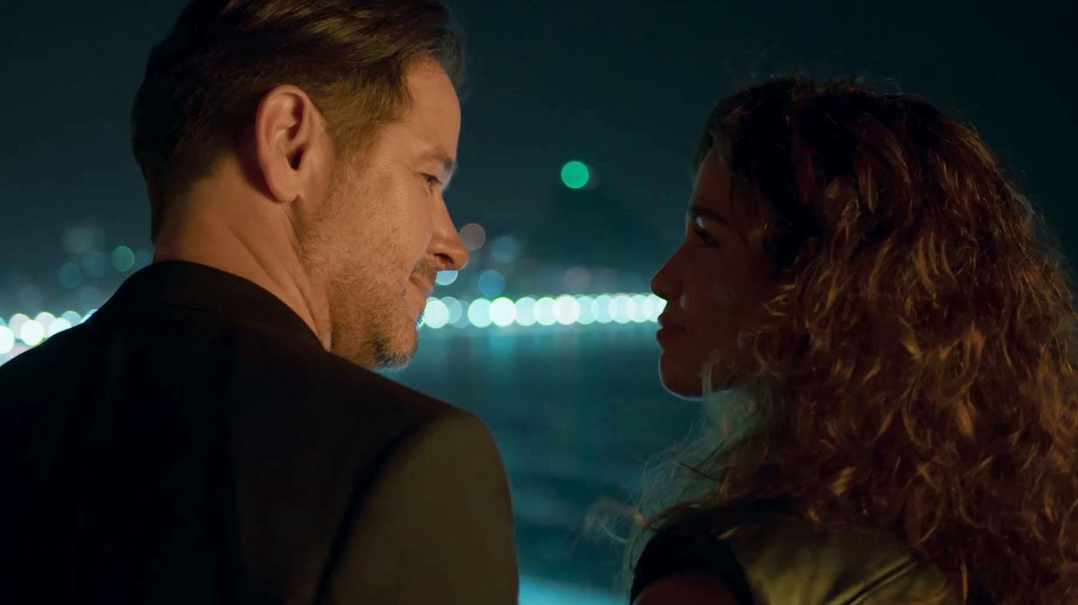 Raul (Murilo Benício) e Érica (Nanda Costa) em Amor de Mãe