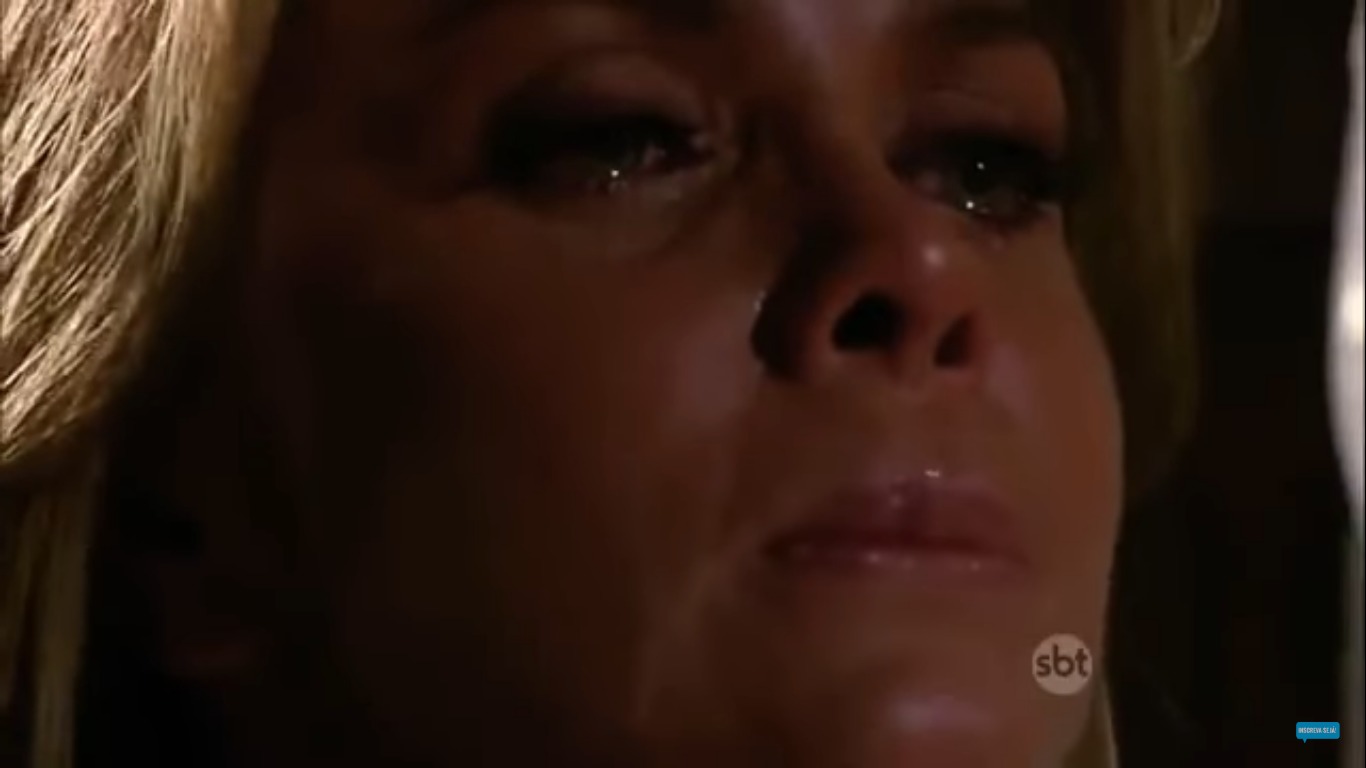 Sabine Moussier como Carmem em Abismo de Paixão (Reprodução / YouTube)