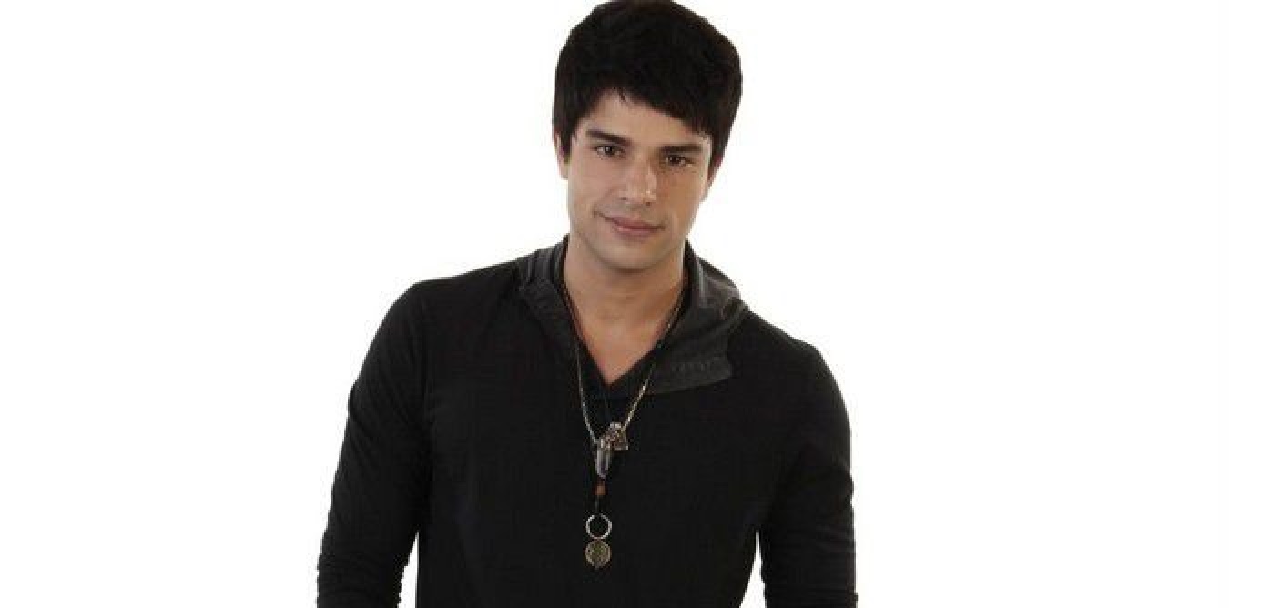 Diego Montez como Thomas em Cúmplices de um Resgate (Divulgação / SBT)