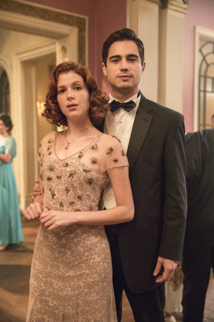 Carlos (Danilo Mesquita) e Mabel (Carla Nunes) em Éramos Seis