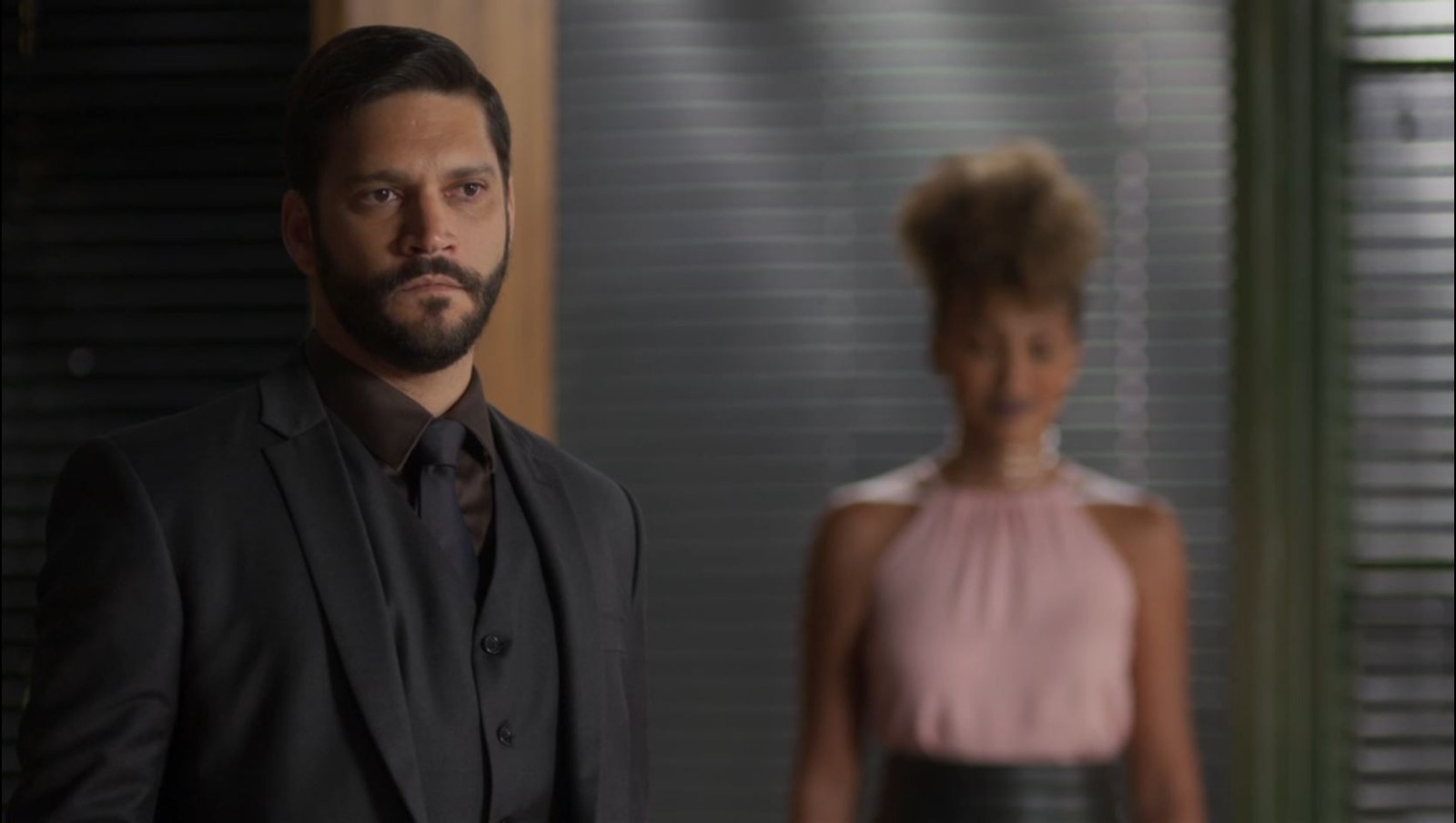 Armando Babaioff e Sheron Menezzes como Diogo e Gisele em Bom Sucesso (Divulgação / Globo)
