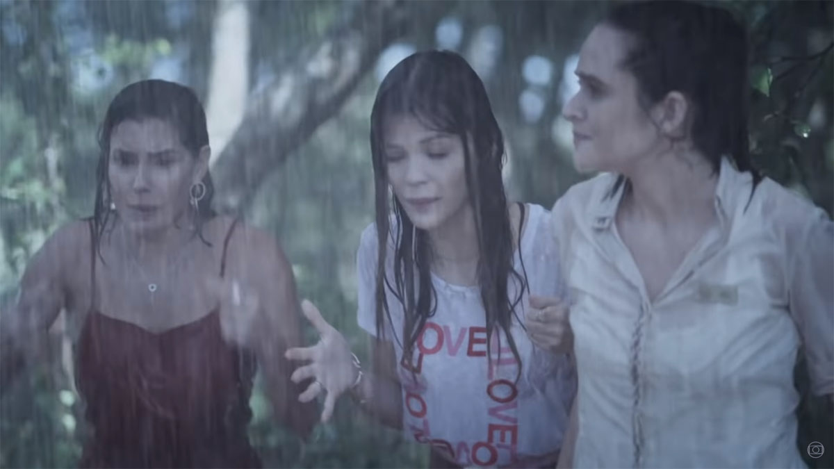Alexia (Deborah Secco) Kyra (Vitória Strada) e Luna (Juliana Paiva) em Salve-se Quem Puder