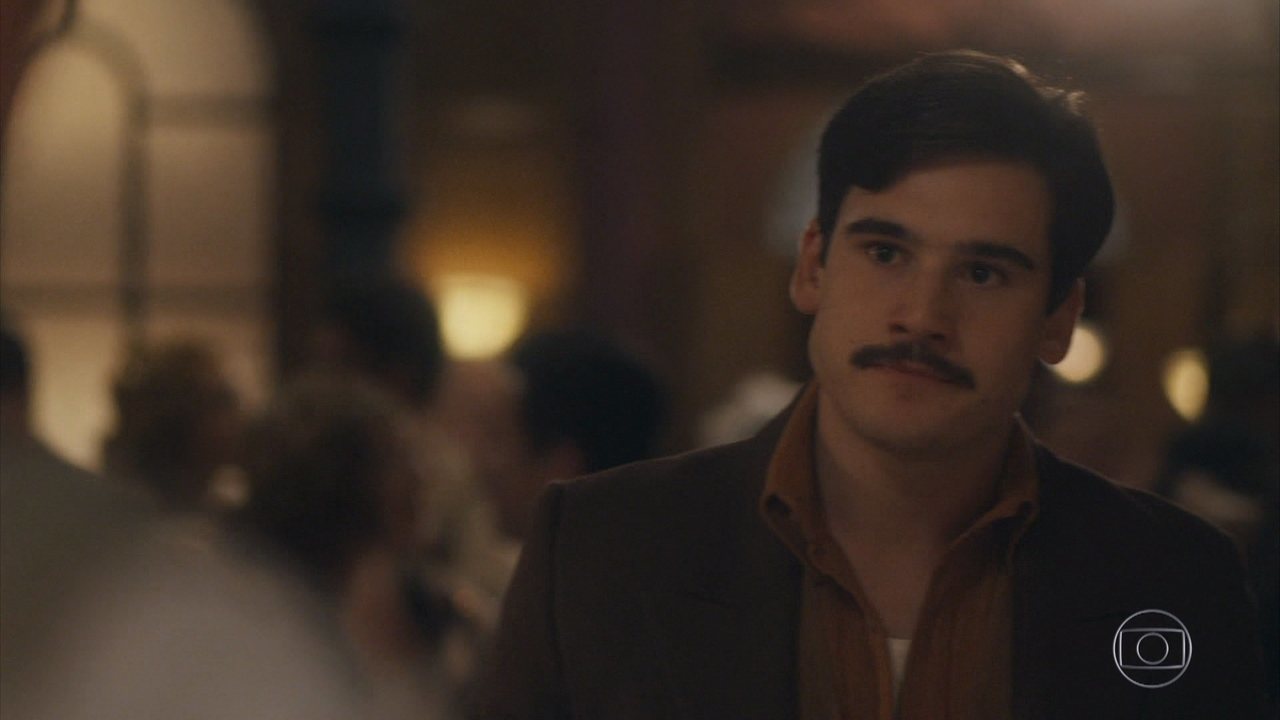 Alfredo (Nicolas Prattes) em Éramos Seis