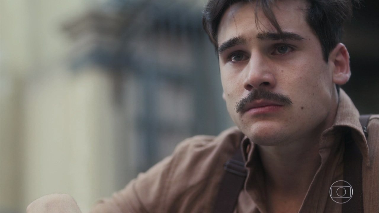 Alfredo (Nicolas Prattes) em Éramos Seis