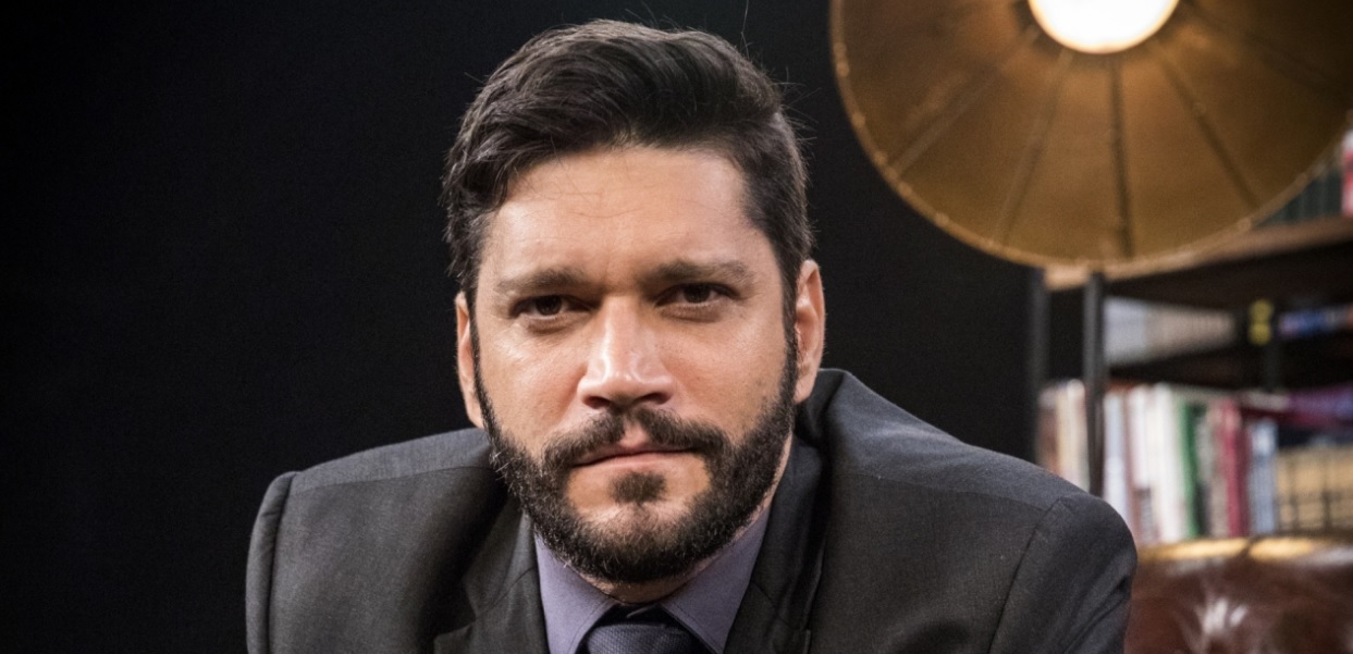 Armando Babaioff como Diogo de Bom Sucesso