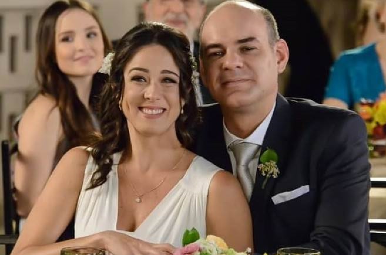 Letícia Cannavale e Marat Descartes como Cláudia e Durval em As Aventuras de Poliana (Divulgação / SBT)