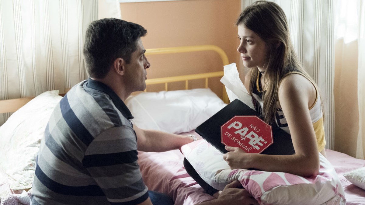 Caroline Dallarosa e Julio Machado em Malhação