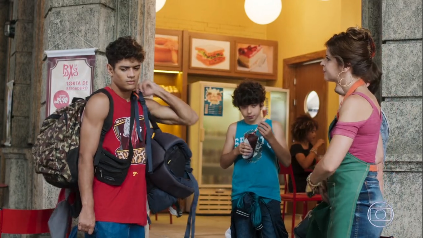 Cleber (Gabriel Santana) e Carla (Mariana Santos) de Malhação - Toda Forma de Amar