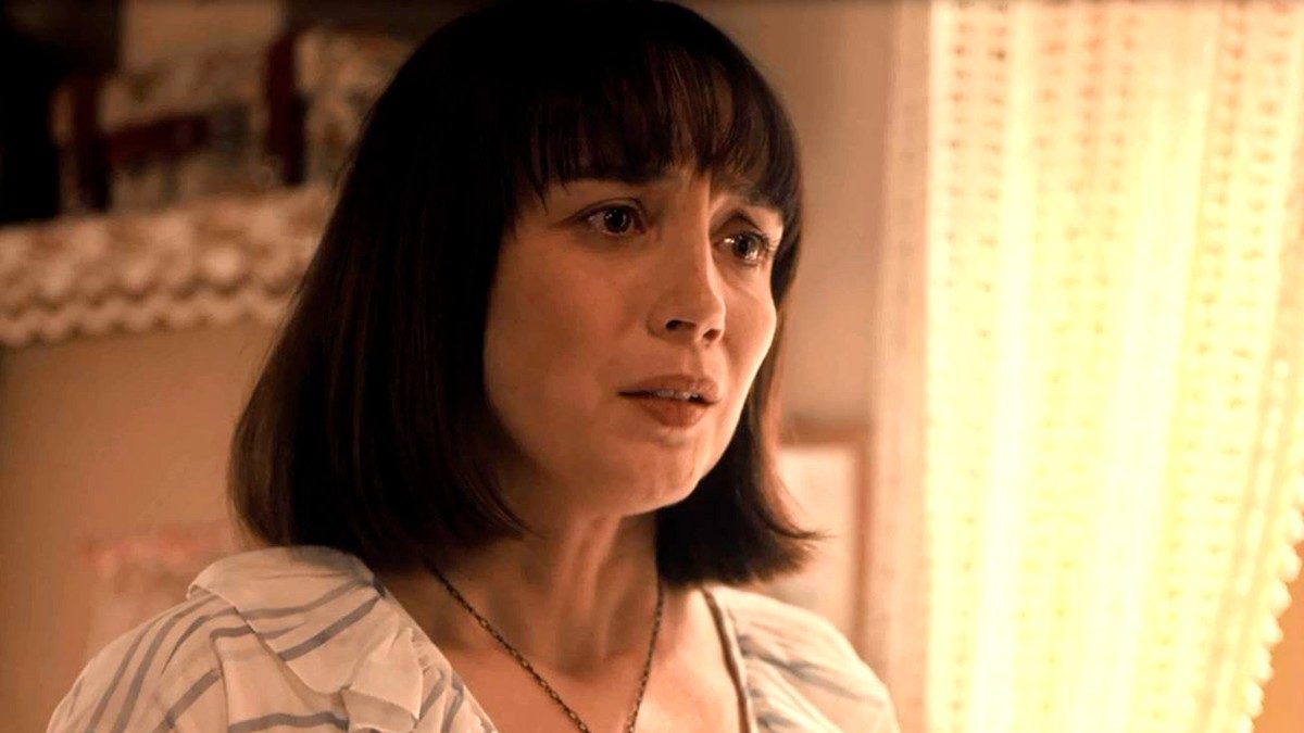 Clotilde (Simone Spoladore) em Éramos Seis