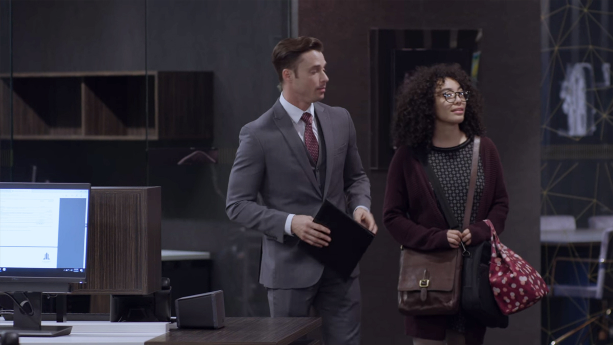 Daniel (Rodolfo Salas) e Betty (Elyfer Torres) em Betty, a Feia em NY