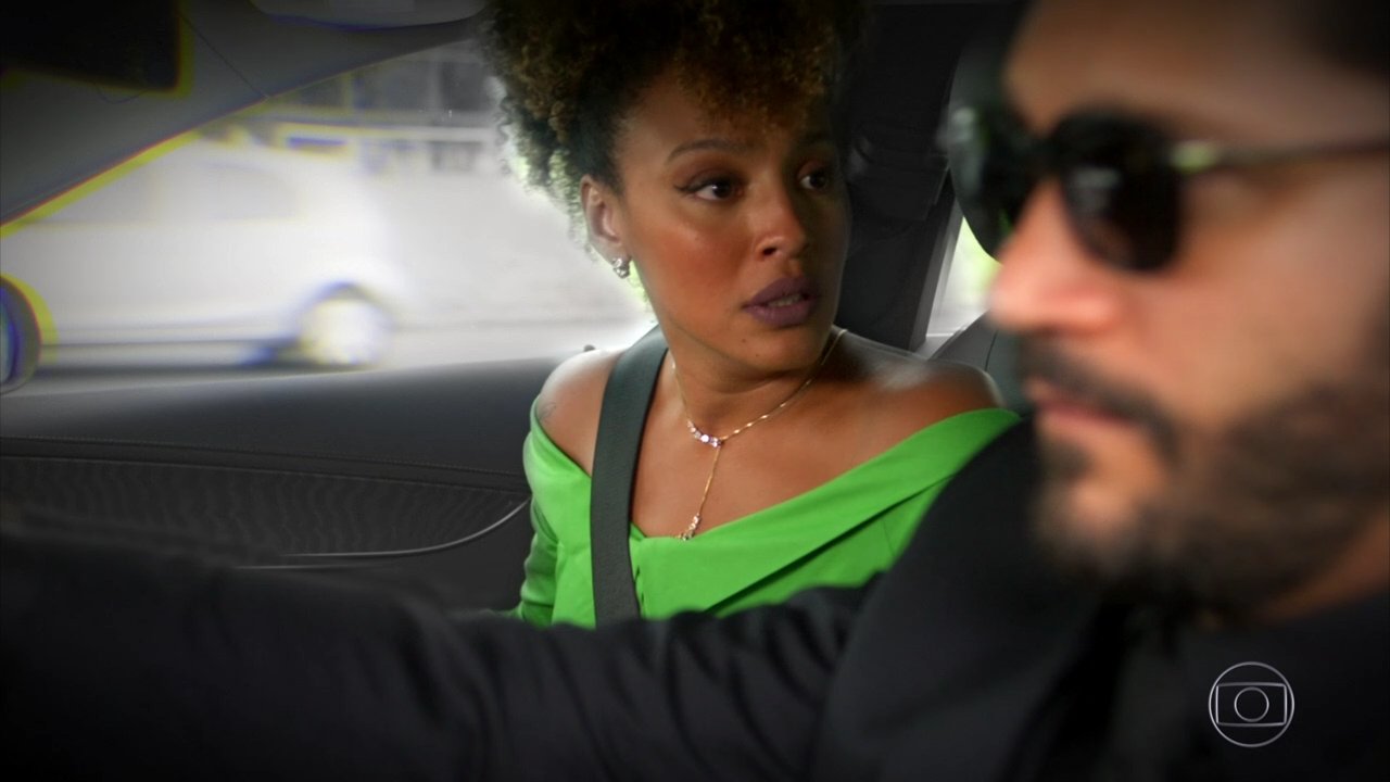 Sheron Menezzes e Armando Babaioff como Gisele e Diogo em Bom Sucesso (Reprodução / Twitter)