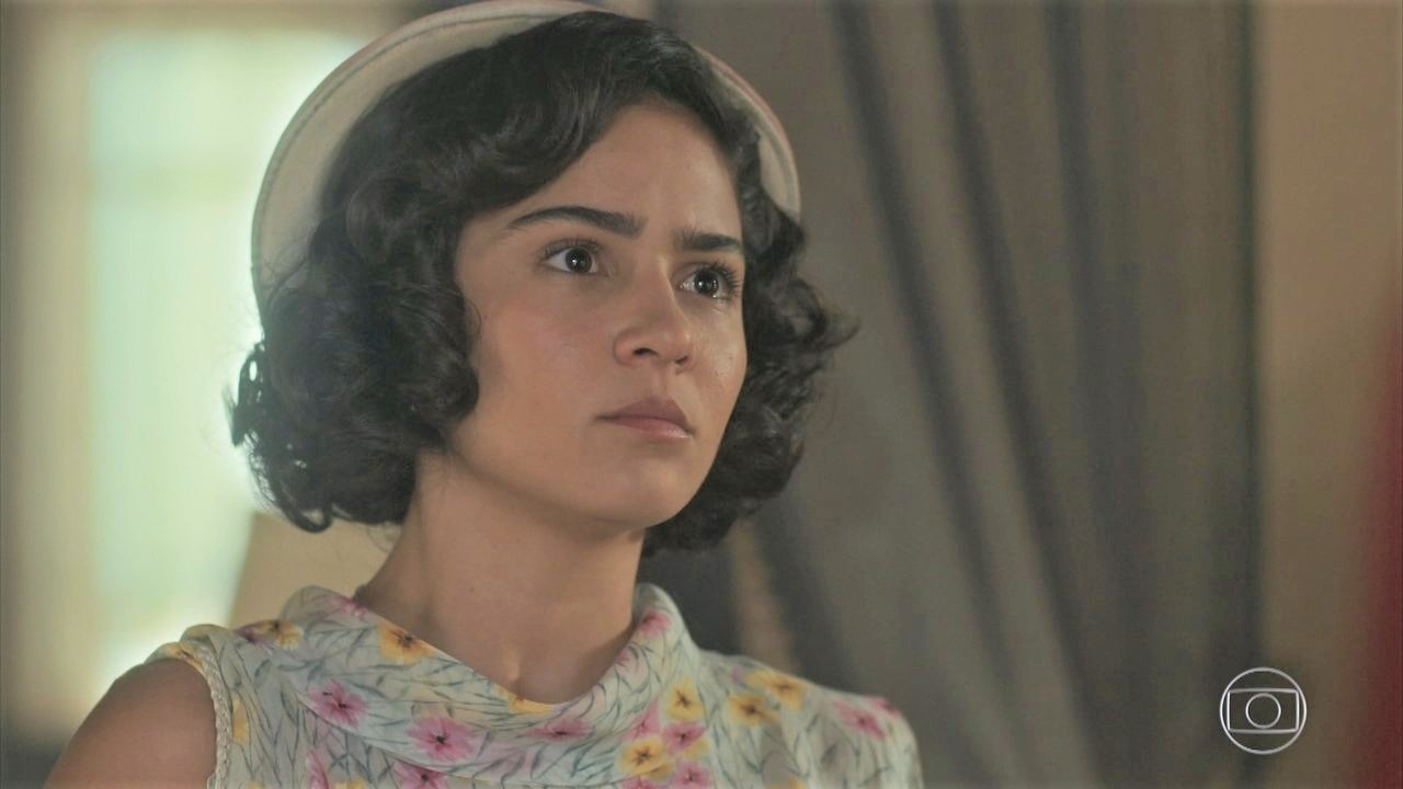 Isabel (Giulia Buscacio) em Éramos Seis
