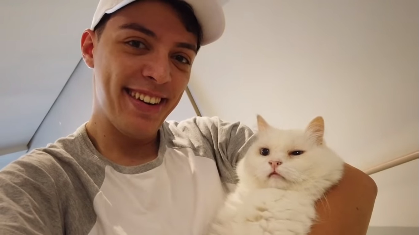 O vlogueiro Johnny Goiaba (Reprodução / YouTube)