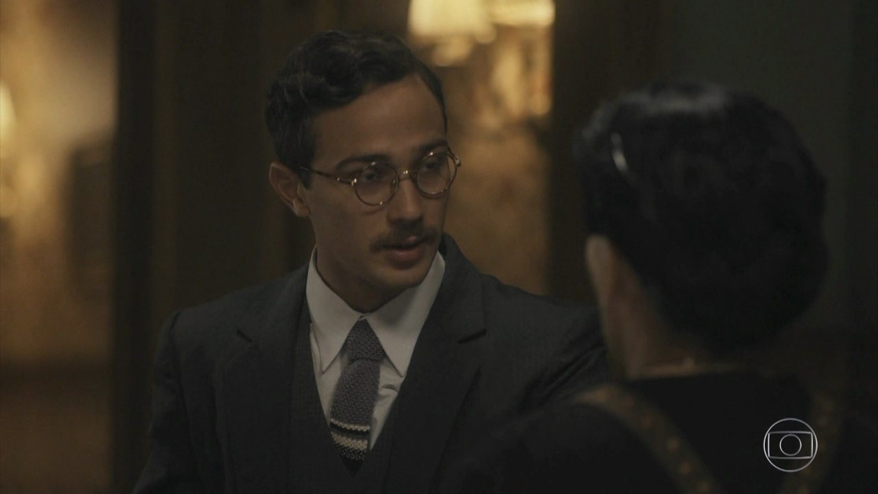 Julinho (André Luiz Frambach) em Éramos Seis