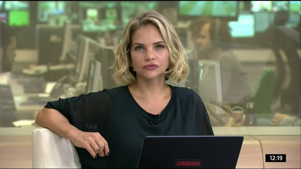 A jornalista Leila Sterenberg (Reprodução / YouTube)