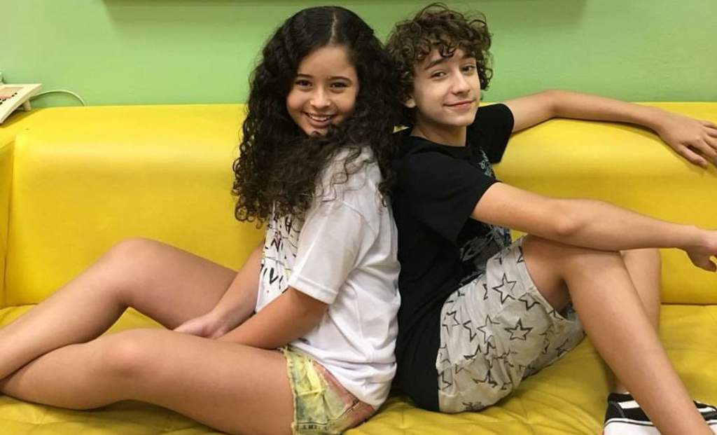 Enzo Krieger e Bia Lanutti como Luigi e Yasmim em As Aventuras de Poliana (Reprodução)