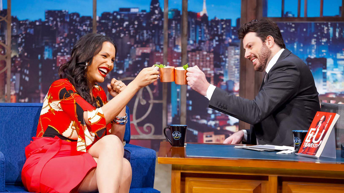 Luisa Marilac e Danilo Gentili no The Noite