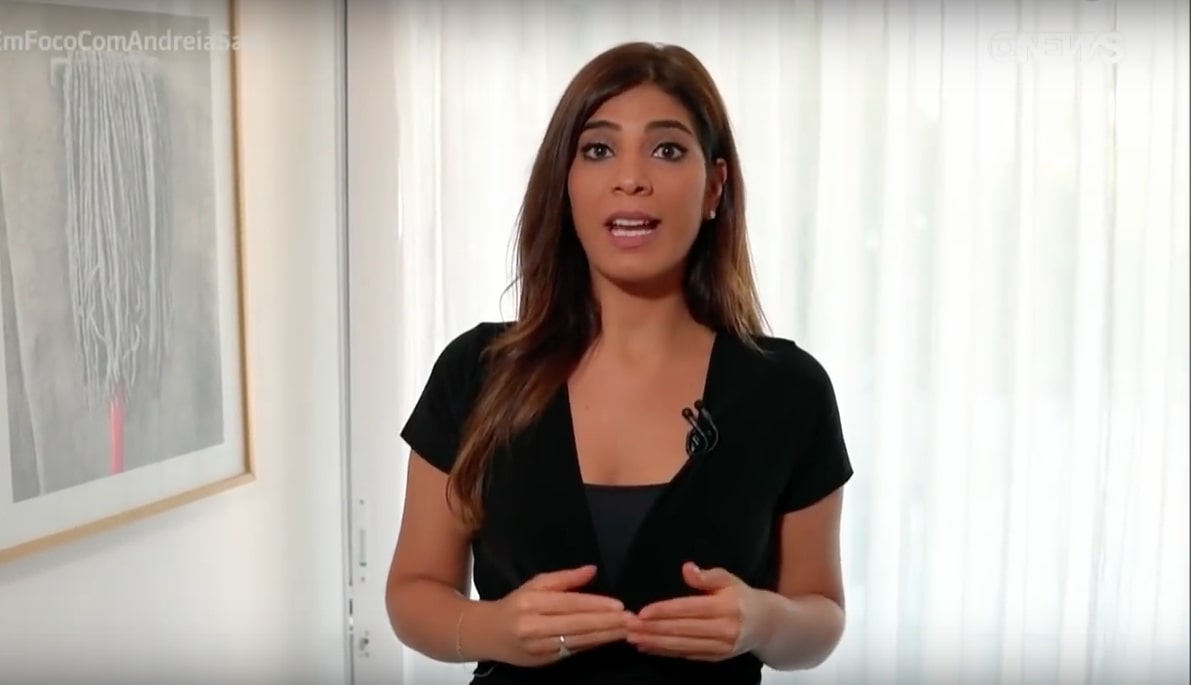 Andréia Sadi em seu programa na Globo News: atração é sucesso de audiência (Reprodução/Globo News)
