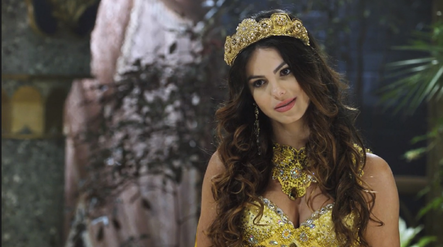 Stephany Brito é Nitócris em O Rico e Lázaro