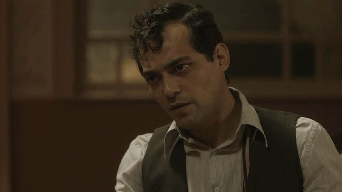 Zeca (Eduardo Sterblitch) em Éramos Seis