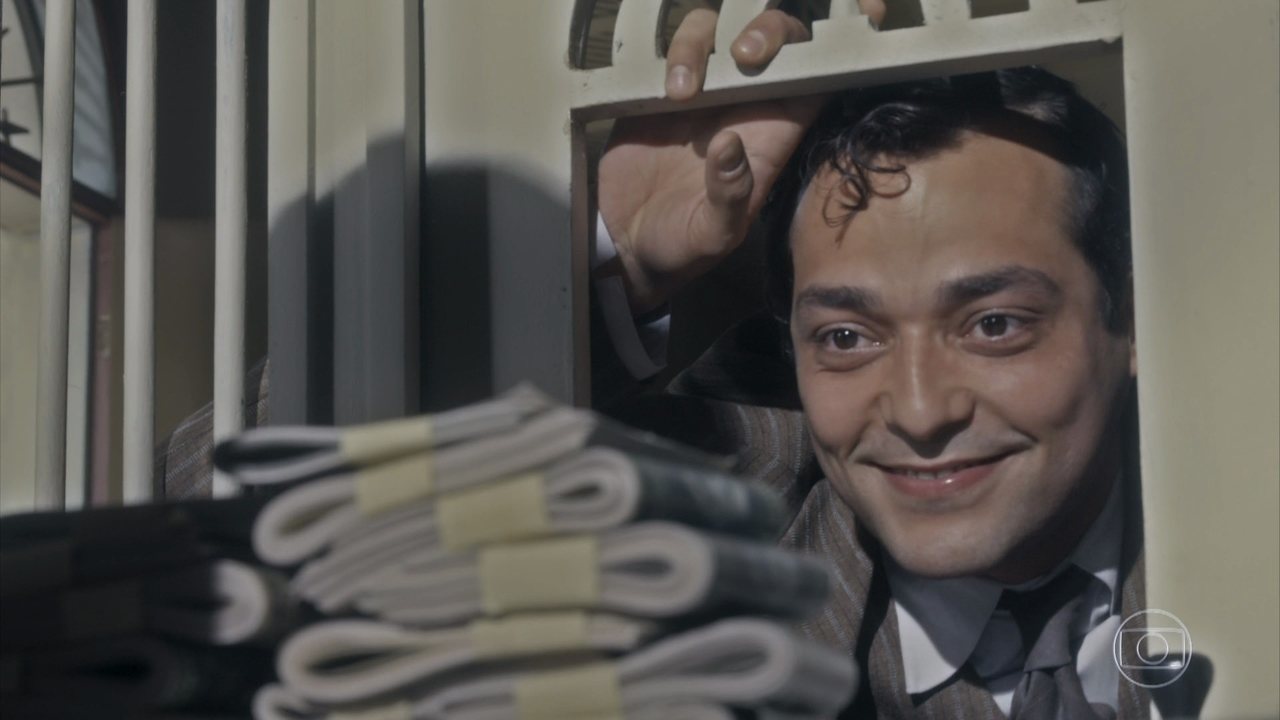 Zeca (Eduardo Sterblitch) em Éramos Seis