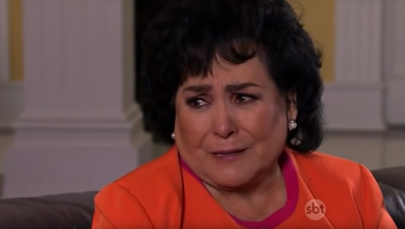 Yolanda (Carmen Salinas) é expulsa de casa (Reprodução: SBT)