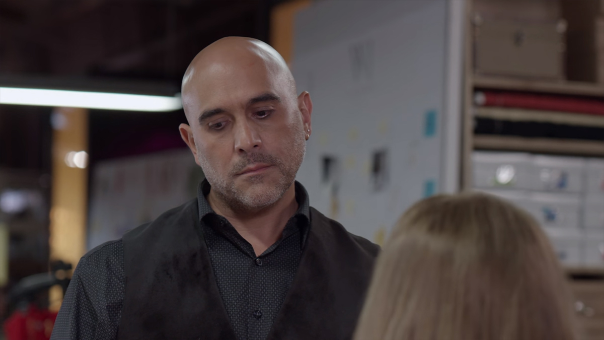 Hugo (Héctor Suárez Gomis) e Inés (Isabel Moreno) em Betty, a Feia em NY