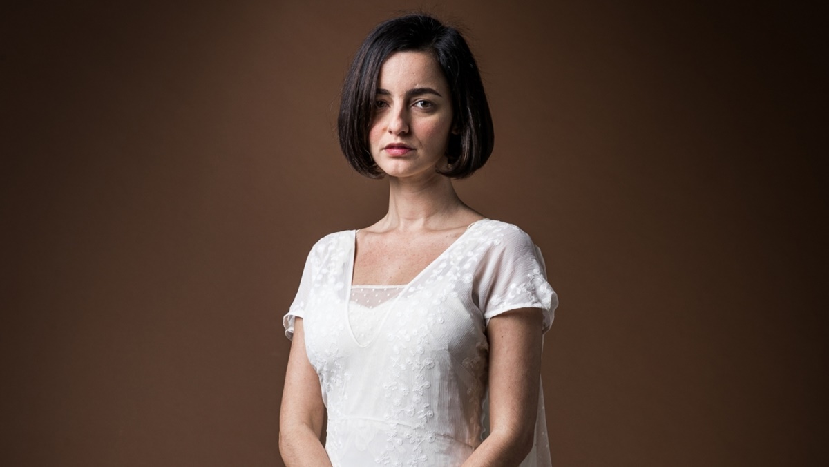 Julia Stockler vive a personagem Justina em Éramos Seis (Divulgação: TV Globo)
