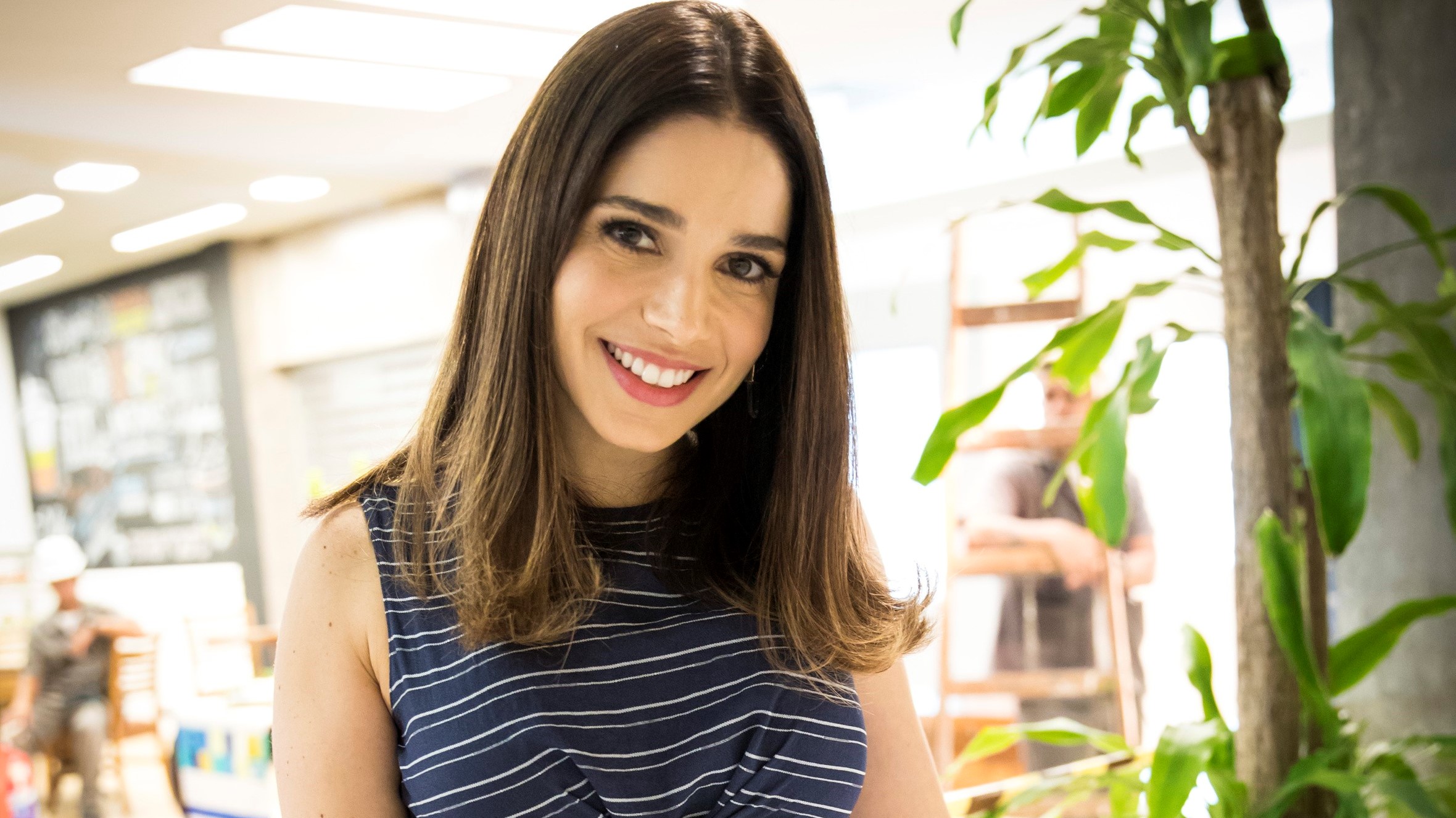 Sabrina Petraglia é Micaela em Salve-se Quem Puder