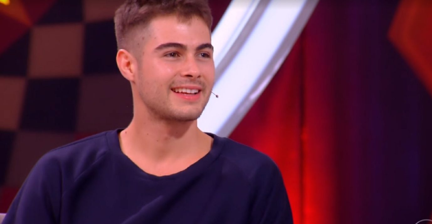 Rafa Vitti como jurado do Gonga la Gonga no Caldeirão do Huck