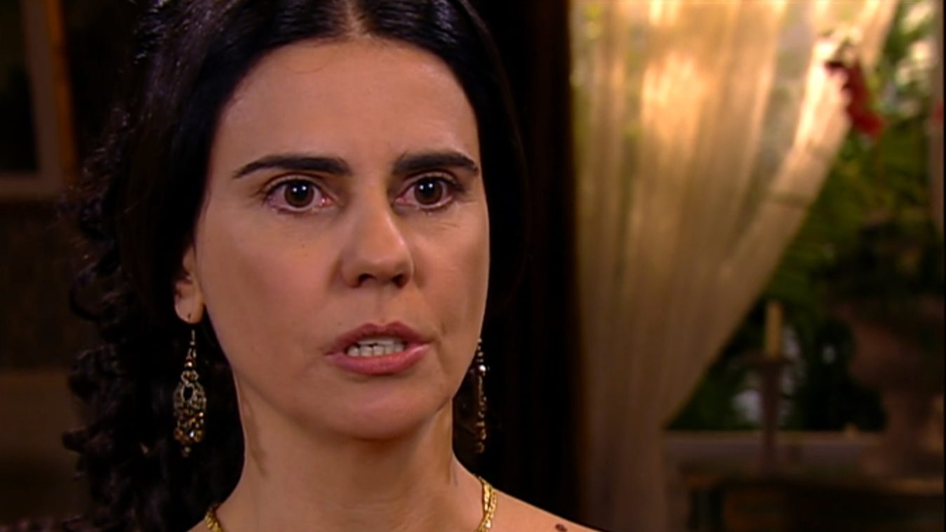 Tomásia (Mayara Magri) em A Escrava Isaura