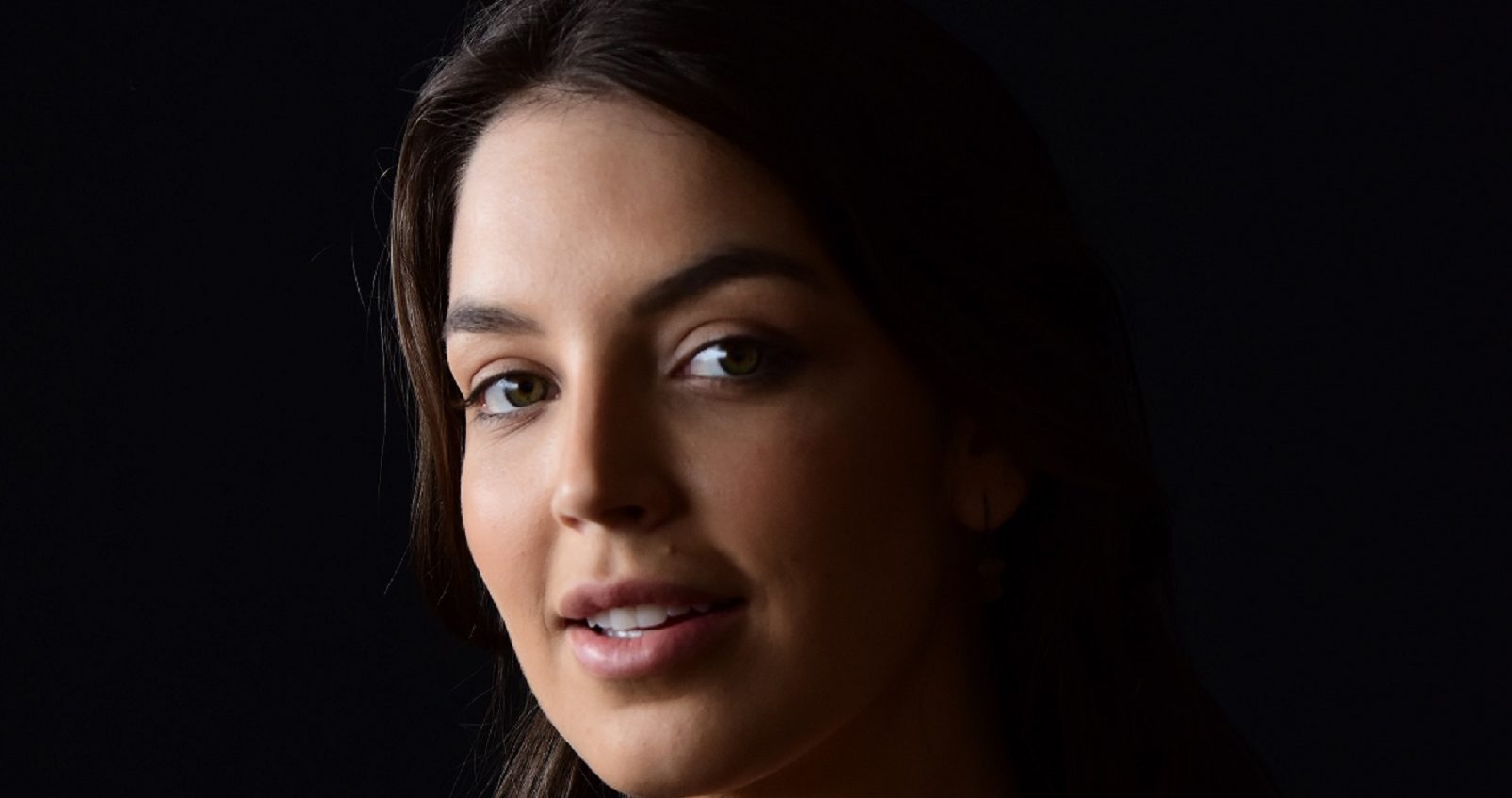 Dana (Nicole Rosemberg) em Gênesis