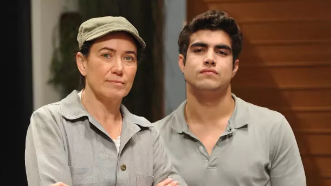 Griselda (Lilia Cabral) e Antenor (Caio Castro) de Fina Estampa