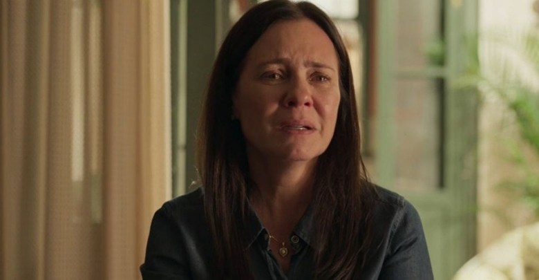 Thelma (Adriana Esteves) de Amor de Mãe