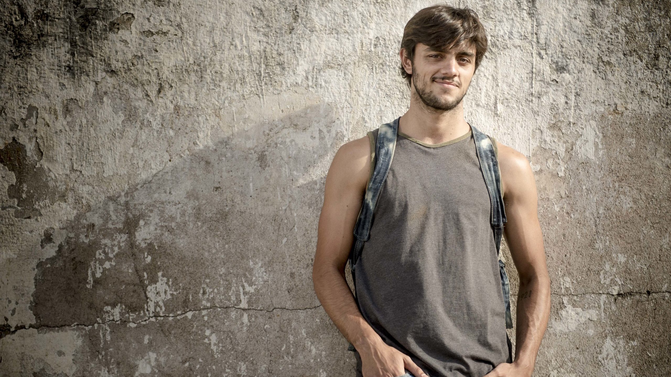 Jonatas (Felipe Simas)