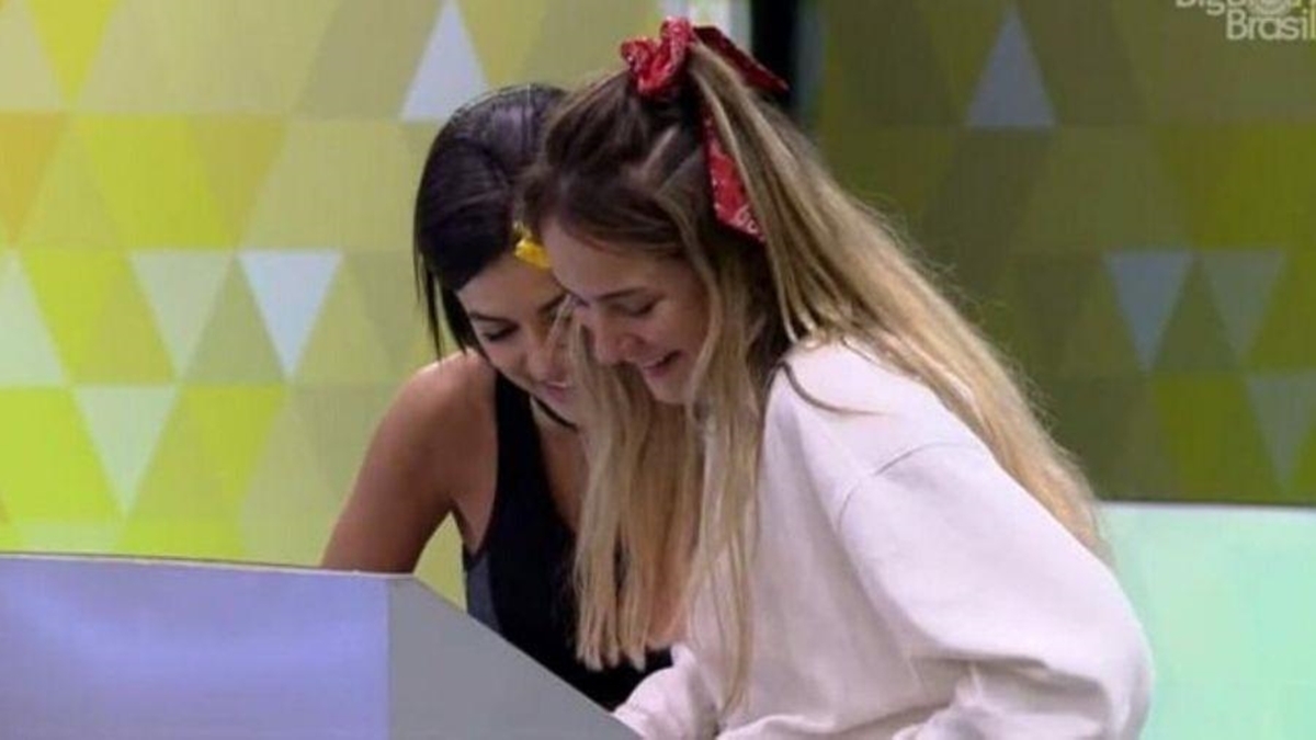 Manu e Gabi BBB20 (Foto: Reprodução/TVGlobo)