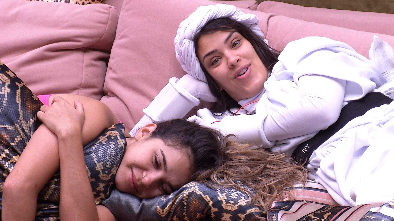 Gizelly e Ivy BBB20 (Foto: Reprodução/TVGlobo)