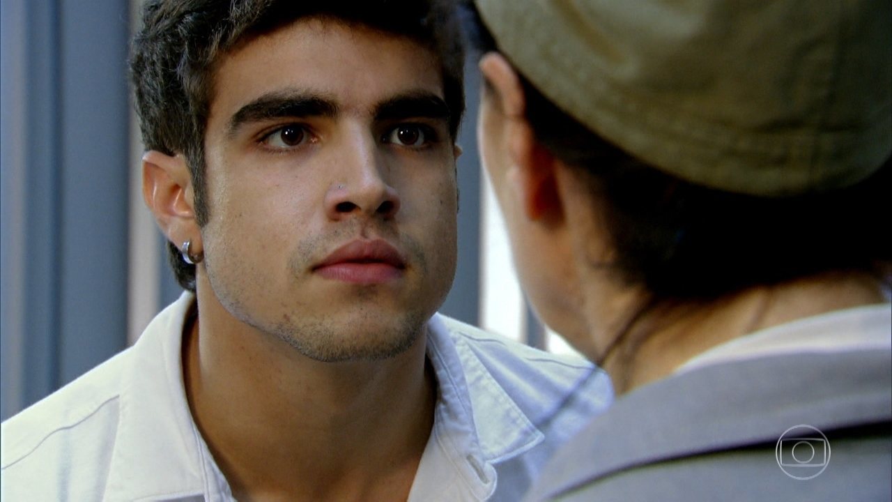 Antenor (Caio Castro) e Griselda (Lília Cabral) de Fina Estampa