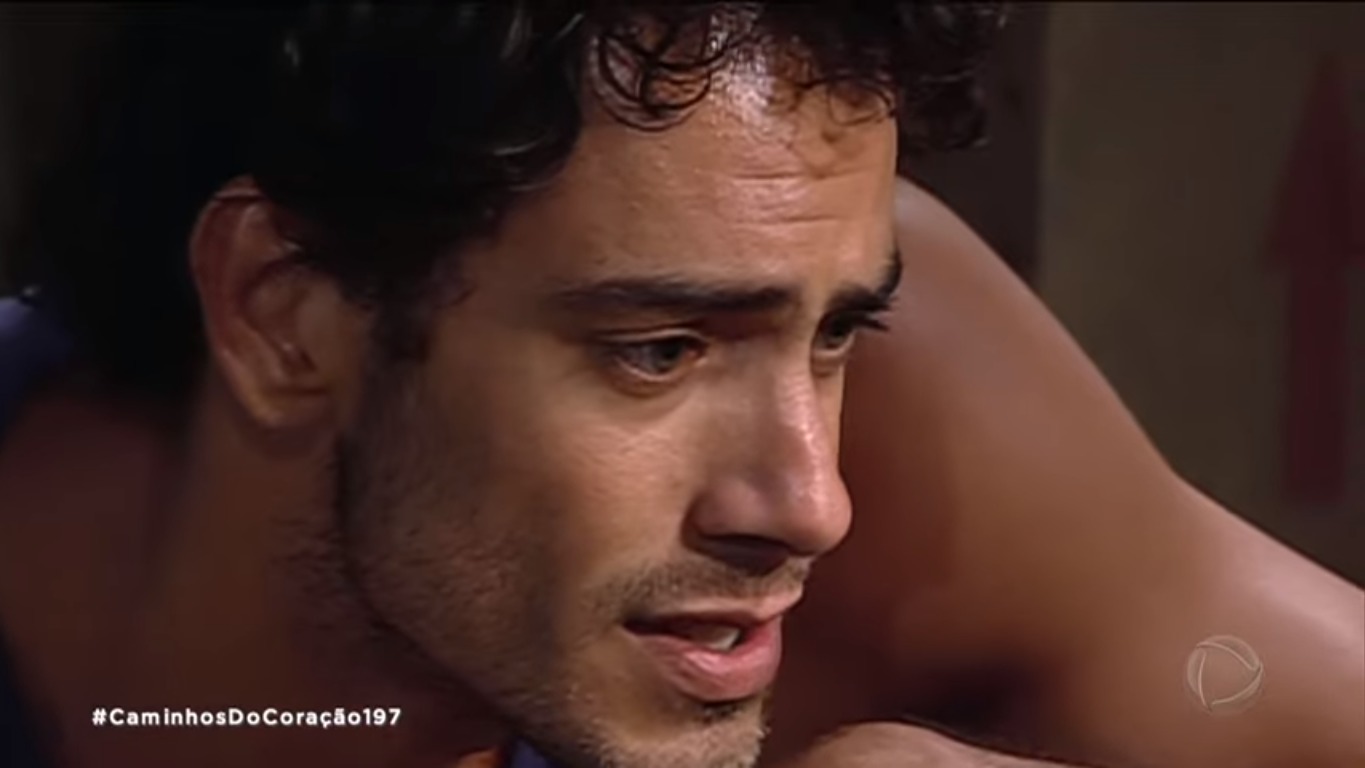 Diego Christo como Hélio em Caminhos do Coração (Reprodução / YouTube)