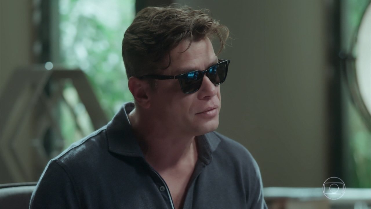 Arthur (Fábio Assunção) em Totalmente Demais